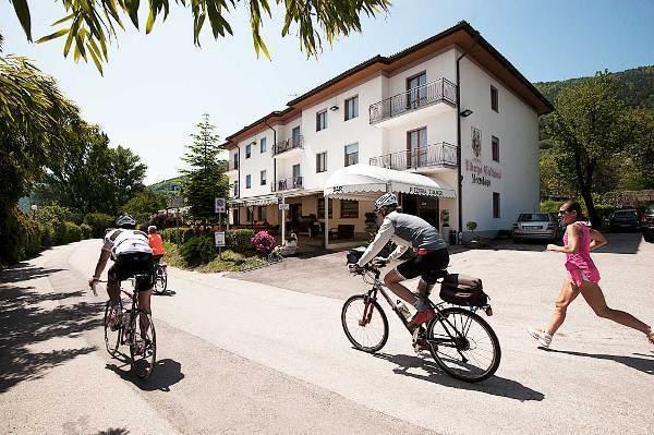 Hotel Pizzeria Mezzolago Pergine Valsugana Kültér fotó